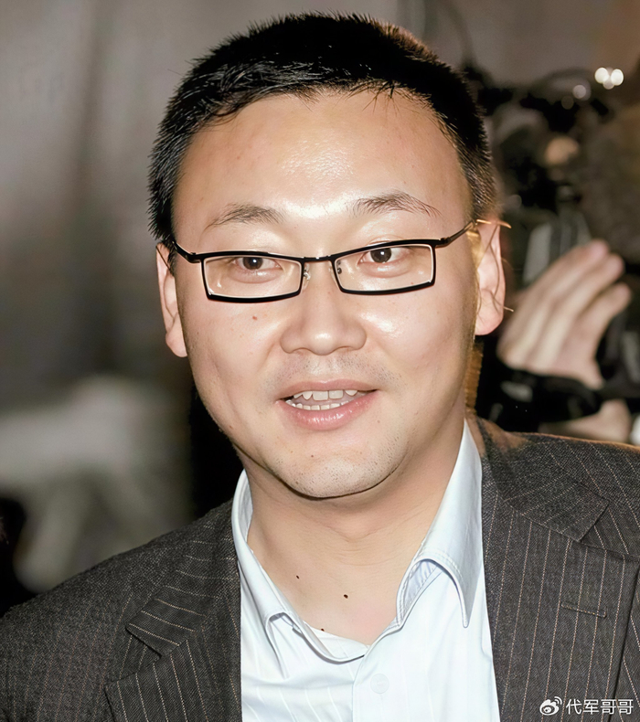 《53岁主持人马斌近况曝光!低调结婚育有一子,如今婚姻生活很幸福》配图 1 《53岁主持人马斌近况曝光!低调结婚育有一子,如今婚姻生活很幸福》配图 1