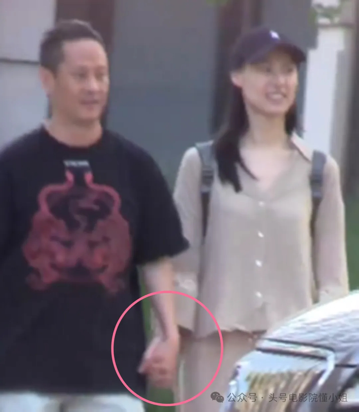 《梁洛施挽导演男友走红毯!跟李泽楷分手15年,大儿子撞脸爷爷李嘉诚》配图 9 《梁洛施挽导演男友走红毯!跟李泽楷分手15年,大儿子撞脸爷爷李嘉诚》配图 9