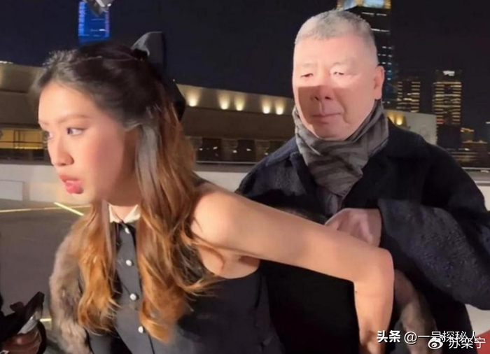 《演都不演？徐帆回应离婚 9 个月后，冯小刚近况曝光，心思藏不住了》配图 14