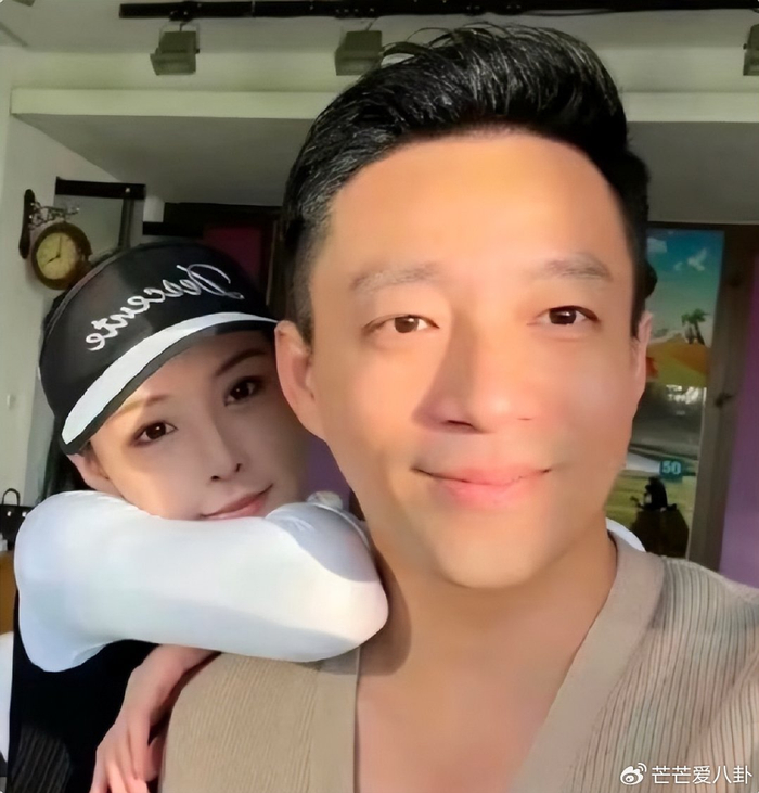 《张颖颖5连怼汪小菲夫妇:是博流量,还是攒了3年的怨气终于爆发?》配图 3 《张颖颖5连怼汪小菲夫妇:是博流量,还是攒了3年的怨气终于爆发?》配图 3