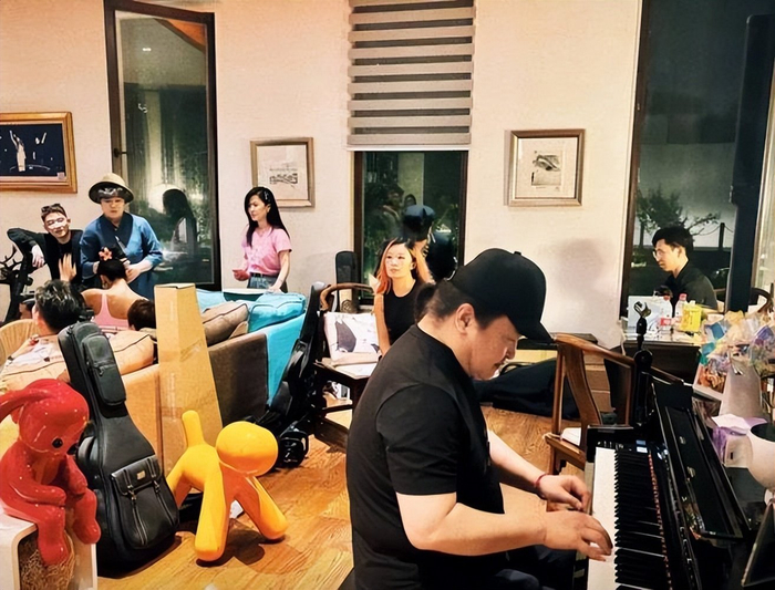 《63岁刘欢才病逝，遗产分配就成焦点，名下版权、别墅等资产被曝光》配图 12