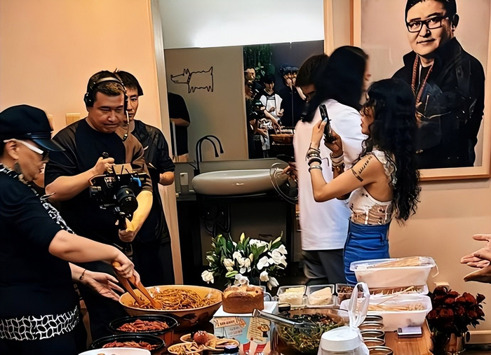 《63岁刘欢才病逝，遗产分配就成焦点，名下版权、别墅等资产被曝光》配图 15