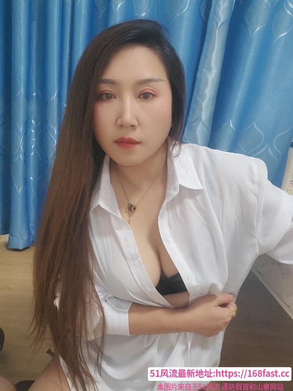 《长发美女少妇》配图 4 《长发美女少妇》配图 4