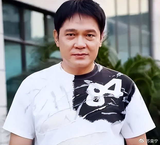 《原来他俩是父女，女儿是美女演员，父亲是老戏骨，他68岁仍是单身》配图 7