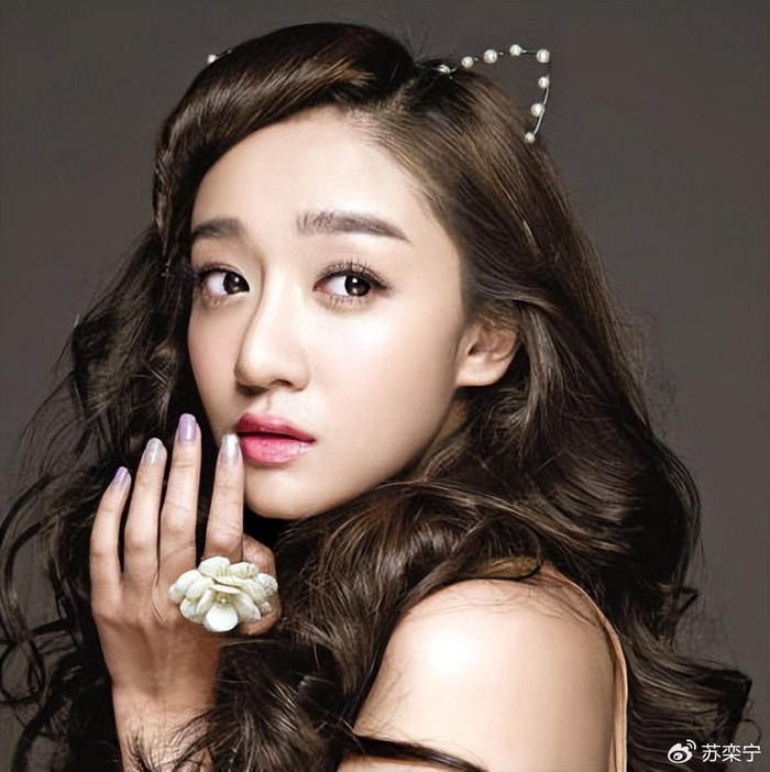 《原来他俩是父女，女儿是美女演员，父亲是老戏骨，他68岁仍是单身》配图 12