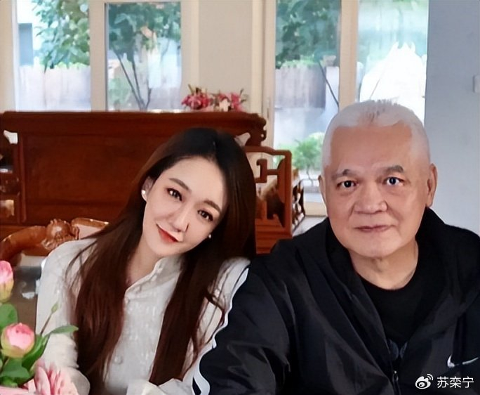 《原来他俩是父女，女儿是美女演员，父亲是老戏骨，他68岁仍是单身》配图 13