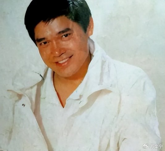 《原来他俩是父女，女儿是美女演员，父亲是老戏骨，他68岁仍是单身》配图 19