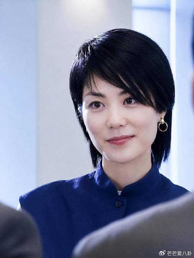 《那英演唱会老友齐聚,王菲靠李维嘉肩头哼唱,卸下天后高冷彻底松弛》配图 1 《那英演唱会老友齐聚,王菲靠李维嘉肩头哼唱,卸下天后高冷彻底松弛》配图 1