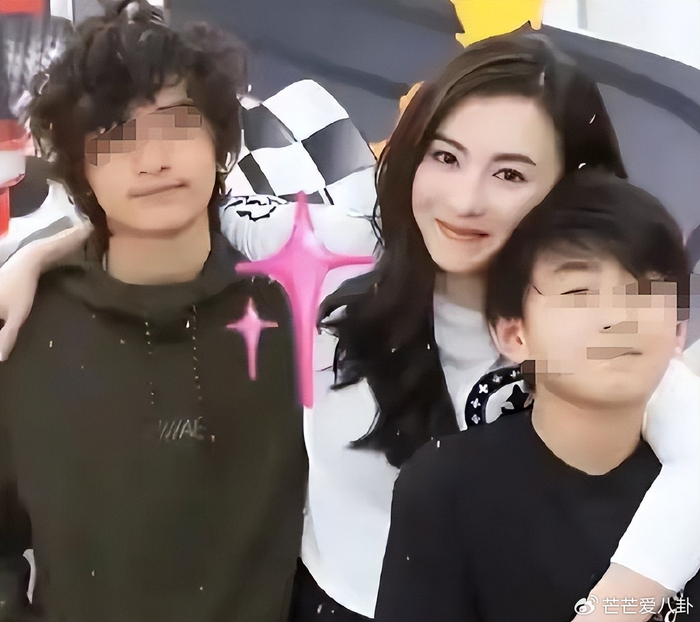 《张柏芝半夜3点给儿子做饭,母子聊天记录曝光,谢霆锋母子没说谎》配图 19 《张柏芝半夜3点给儿子做饭,母子聊天记录曝光,谢霆锋母子没说谎》配图 19