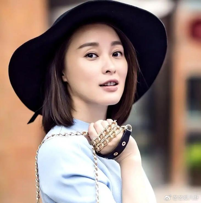 《吴越不忍了,坦诚和雷佳音真实关系,她和辛柏青结婚传闻早已说透》配图 2 《吴越不忍了,坦诚和雷佳音真实关系,她和辛柏青结婚传闻早已说透》配图 2