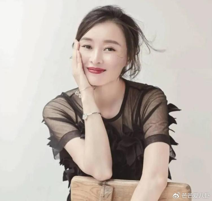 《吴越不忍了,坦诚和雷佳音真实关系,她和辛柏青结婚传闻早已说透》配图 17 《吴越不忍了,坦诚和雷佳音真实关系,她和辛柏青结婚传闻早已说透》配图 17