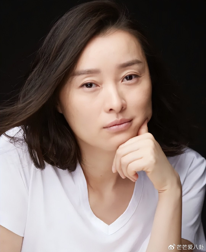 《吴越不忍了,坦诚和雷佳音真实关系,她和辛柏青结婚传闻早已说透》配图 26 《吴越不忍了,坦诚和雷佳音真实关系,她和辛柏青结婚传闻早已说透》配图 26