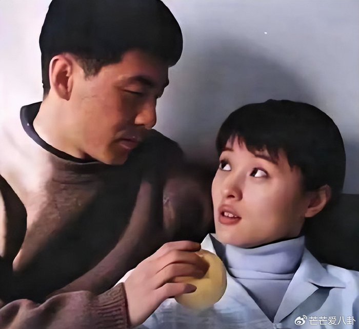 《吴越不忍了,坦诚和雷佳音真实关系,她和辛柏青结婚传闻早已说透》配图 29 《吴越不忍了,坦诚和雷佳音真实关系,她和辛柏青结婚传闻早已说透》配图 29