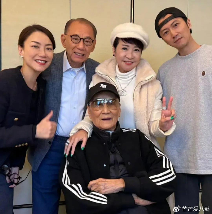 《张柏芝曝儿子病情,谢霆锋演唱会出状况,一个细节太心酸 王菲沉默》配图 12 《张柏芝曝儿子病情,谢霆锋演唱会出状况,一个细节太心酸 王菲沉默》配图 12