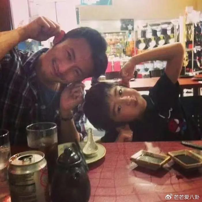 《张柏芝曝儿子病情,谢霆锋演唱会出状况,一个细节太心酸 王菲沉默》配图 14 《张柏芝曝儿子病情,谢霆锋演唱会出状况,一个细节太心酸 王菲沉默》配图 14