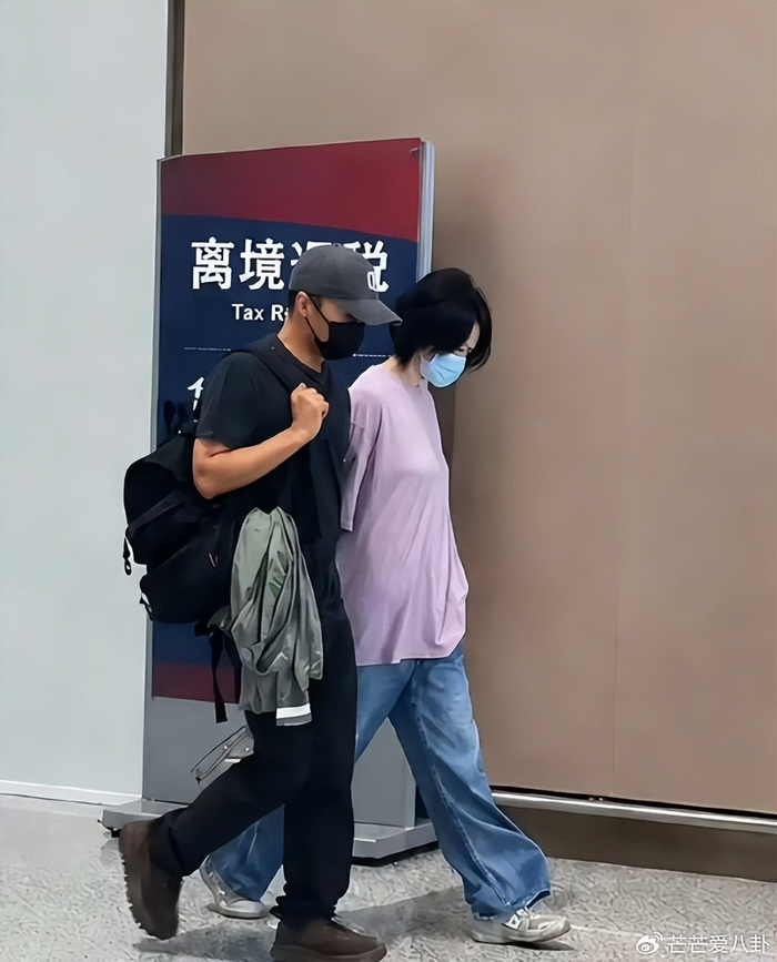 《张柏芝曝儿子病情,谢霆锋演唱会出状况,一个细节太心酸 王菲沉默》配图 17 《张柏芝曝儿子病情,谢霆锋演唱会出状况,一个细节太心酸 王菲沉默》配图 17