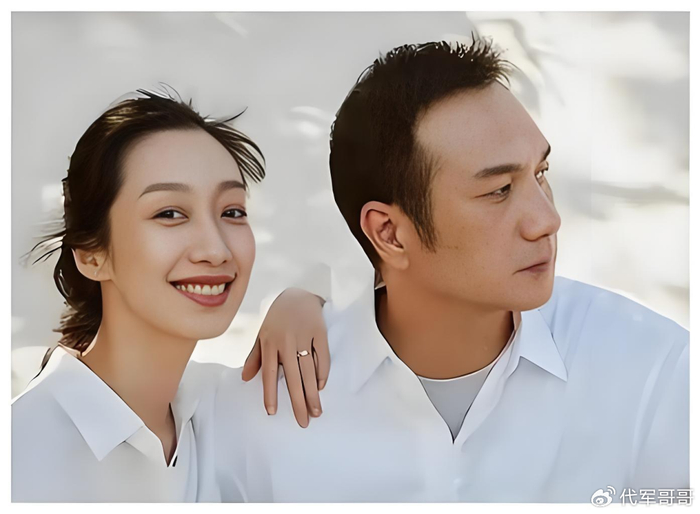 《46岁黄觉近况曝光！迎娶才女麦子儿女双全，如今婚姻幸福成宠妻狂魔》配图 6
