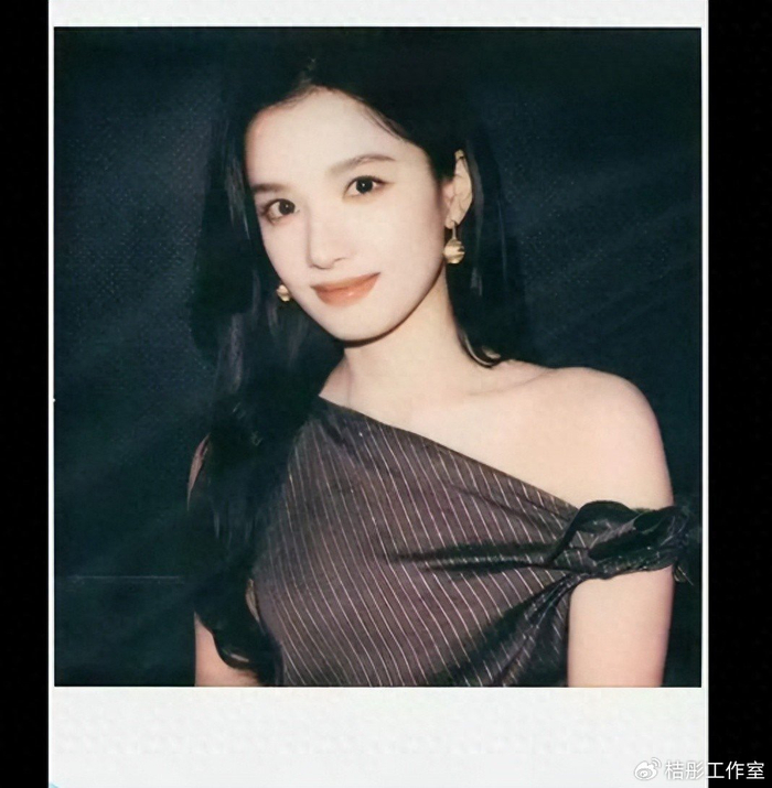 《宋威龙张婧仪上演复古大片,CP感十足,又美又飒!》配图 1 《宋威龙张婧仪上演复古大片,CP感十足,又美又飒!》配图 1