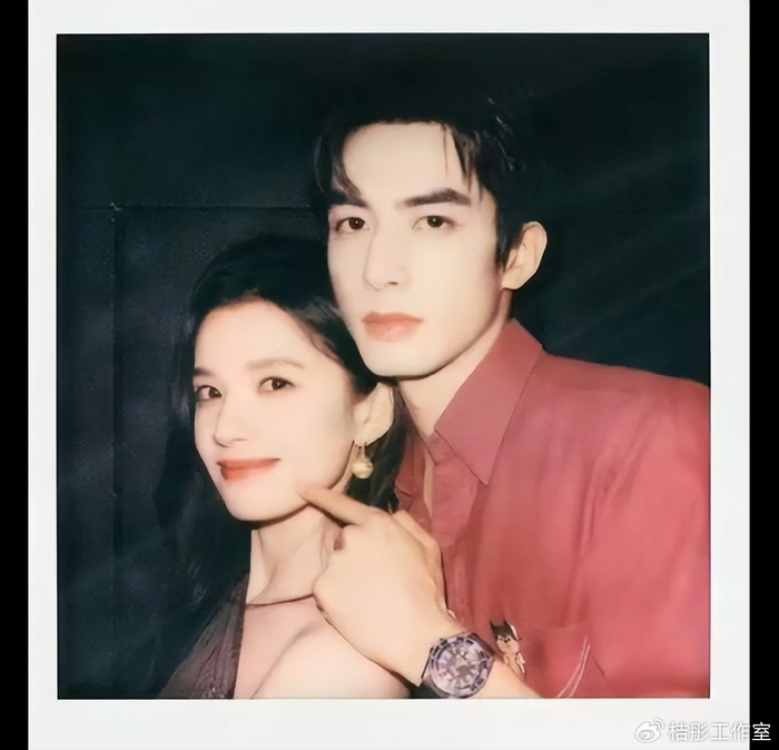 《宋威龙张婧仪上演复古大片,CP感十足,又美又飒!》配图 5 《宋威龙张婧仪上演复古大片,CP感十足,又美又飒!》配图 5