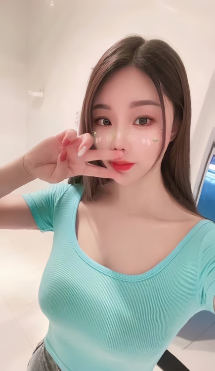 《东四环巨乳歪豆儿》配图 3 《东四环巨乳歪豆儿》配图 3
