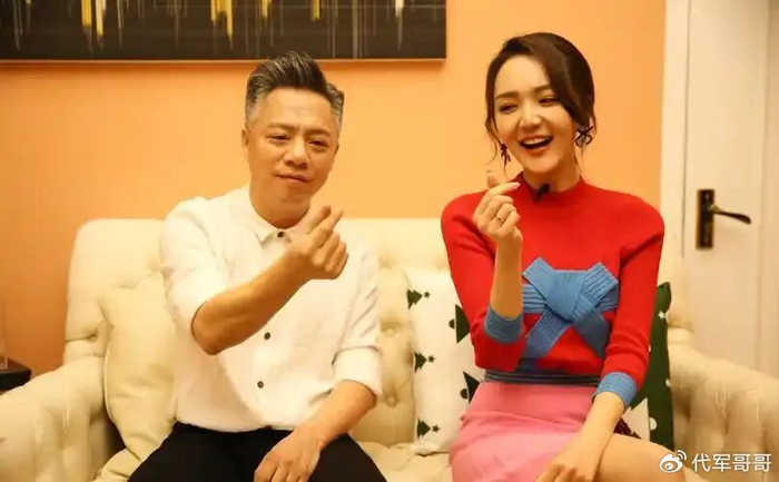 《57岁歌手李晓东近况曝光！结婚10年才生孩子，如今婚姻生活很幸福》配图 4