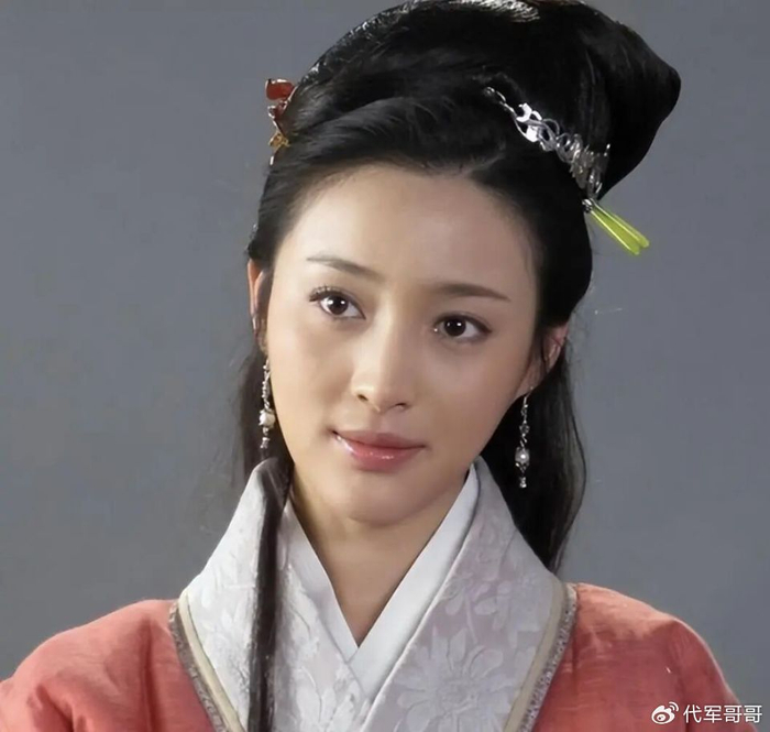《40岁甘婷婷近况曝光!因演潘金莲恋情告吹,如今美貌依旧却还单身》配图 3 《40岁甘婷婷近况曝光!因演潘金莲恋情告吹,如今美貌依旧却还单身》配图 3