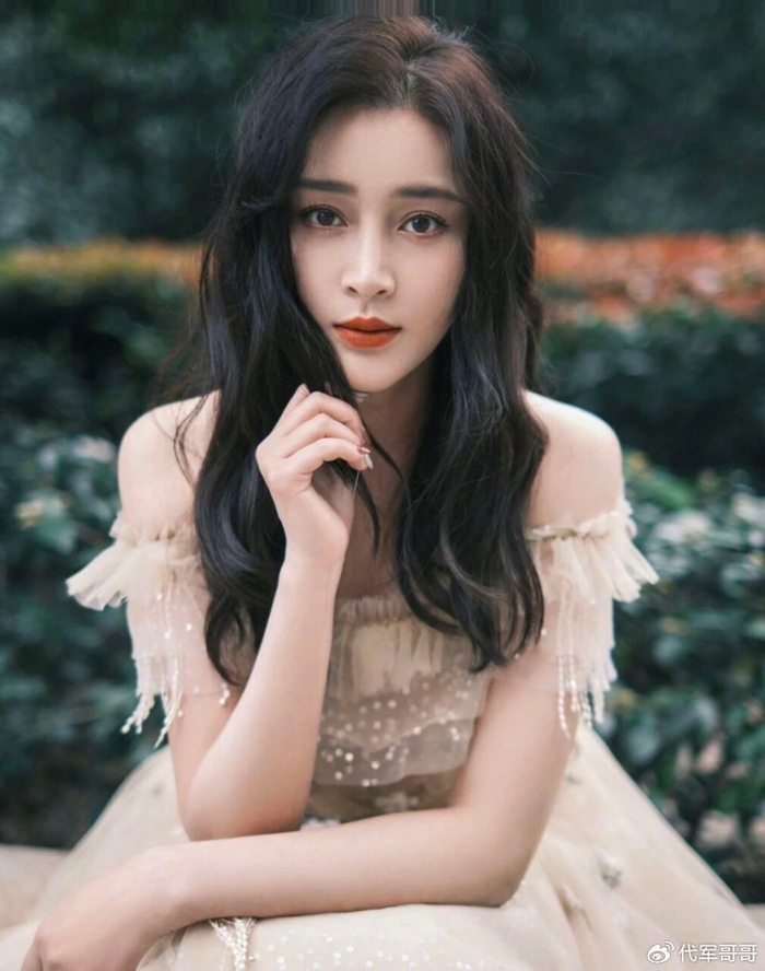 《40岁甘婷婷近况曝光!因演潘金莲恋情告吹,如今美貌依旧却还单身》配图 5 《40岁甘婷婷近况曝光!因演潘金莲恋情告吹,如今美貌依旧却还单身》配图 5