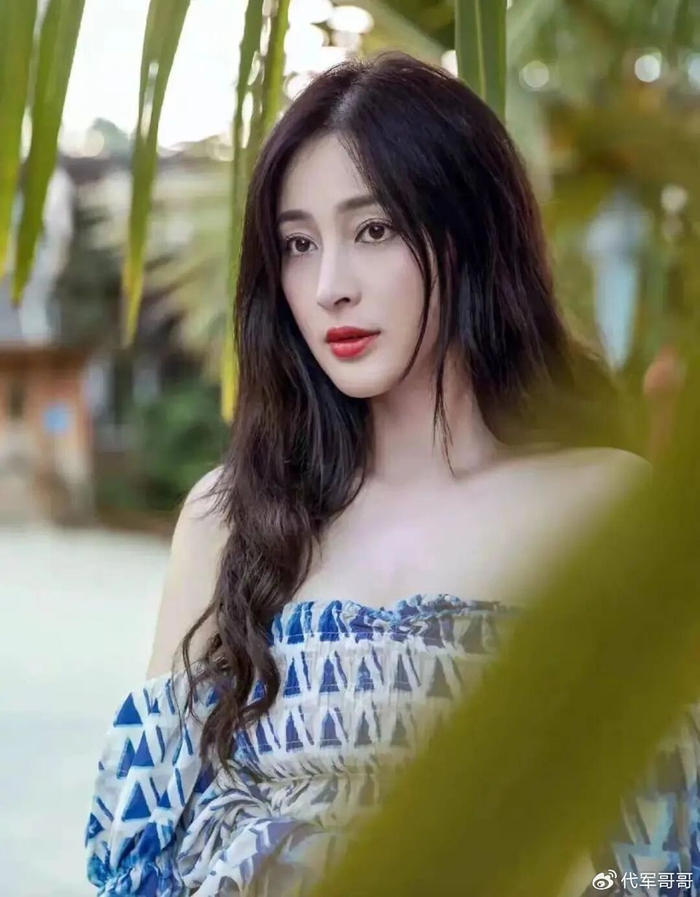 《40岁甘婷婷近况曝光!因演潘金莲恋情告吹,如今美貌依旧却还单身》配图 10 《40岁甘婷婷近况曝光!因演潘金莲恋情告吹,如今美貌依旧却还单身》配图 10
