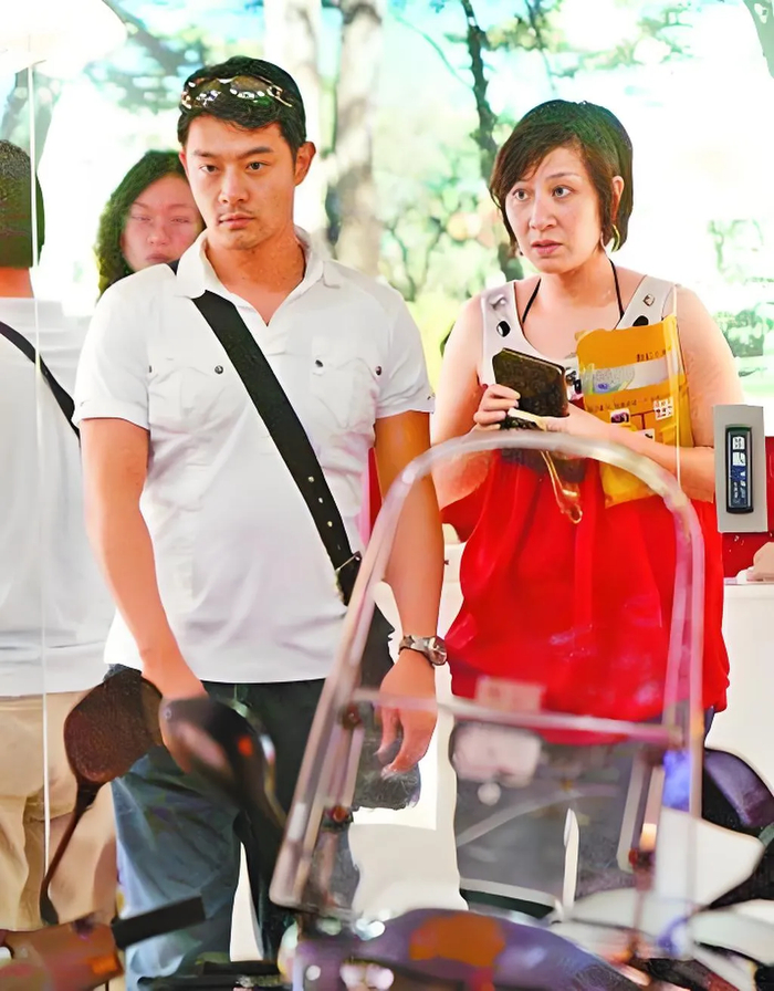 《“牵手门”16年后，当年哭着说“我是受害者”的黄维德，如今怎样了？》配图 8