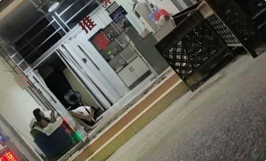 《广东广州站街49》配图 3