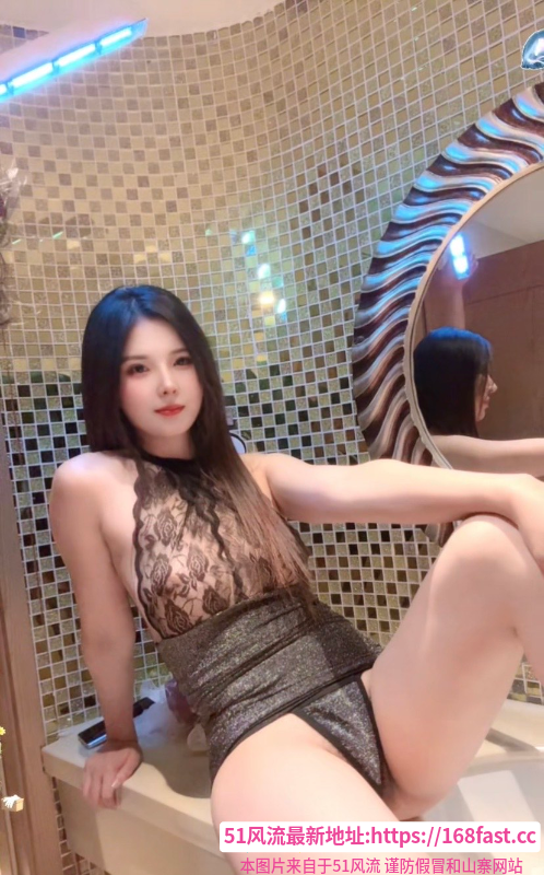 《颜值翘臀身材美美》配图 4