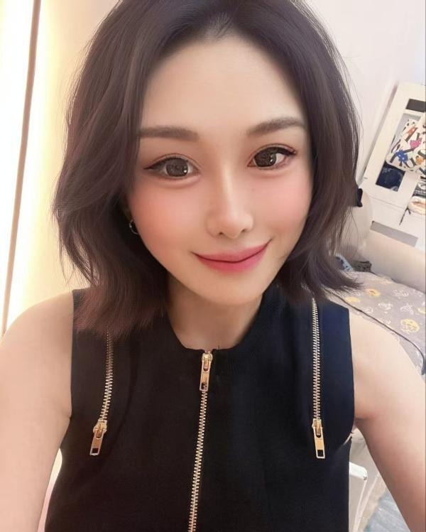 《南山SM性瘾御姐》配图 1 《南山SM性瘾御姐》配图 1